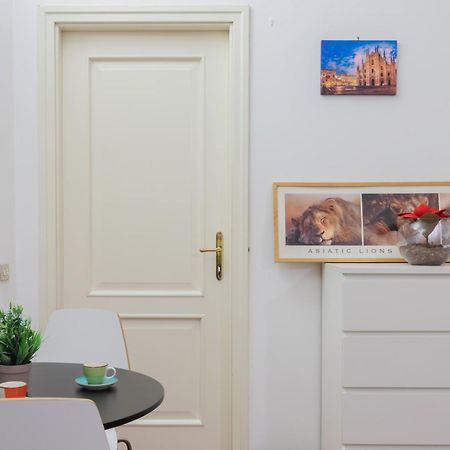 Ferienwohnung Sanzio City Escape - 15Min From Duomo Mailand Exterior foto