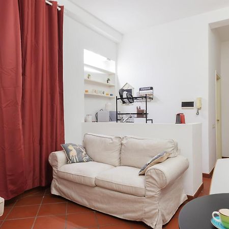 Ferienwohnung Sanzio City Escape - 15Min From Duomo Mailand Exterior foto