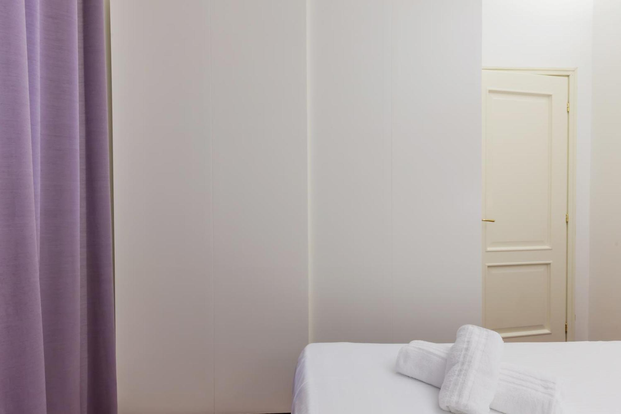 Ferienwohnung Sanzio City Escape - 15Min From Duomo Mailand Exterior foto